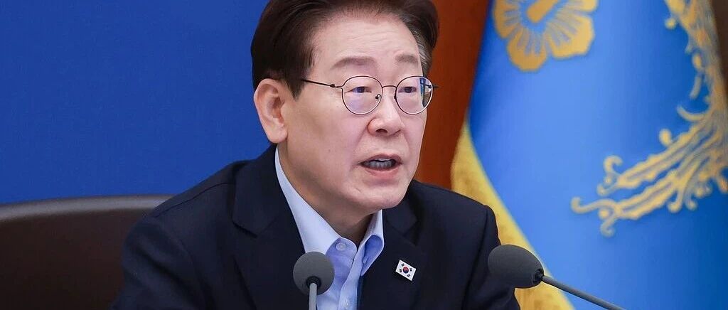 韩国将半导体等四大领域列为AI时代核心战略产业 配图