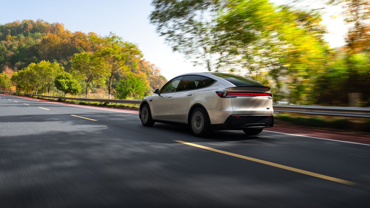 特斯拉在美推出 Model Y 长轴距六座版 配图