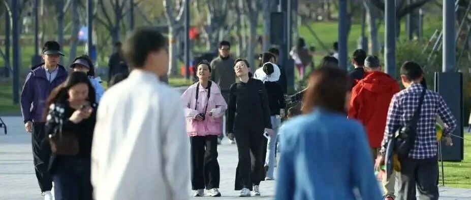 多地公布2026年秋假安排，部分地区连周末形成5天假期 配图