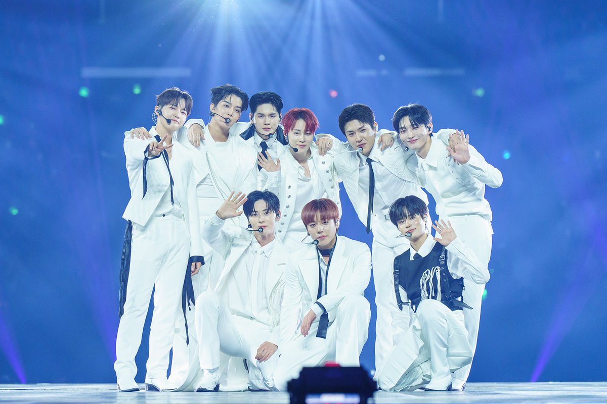 Wanna One 时隔9年于 KCON LA 2026 重聚表演 配图