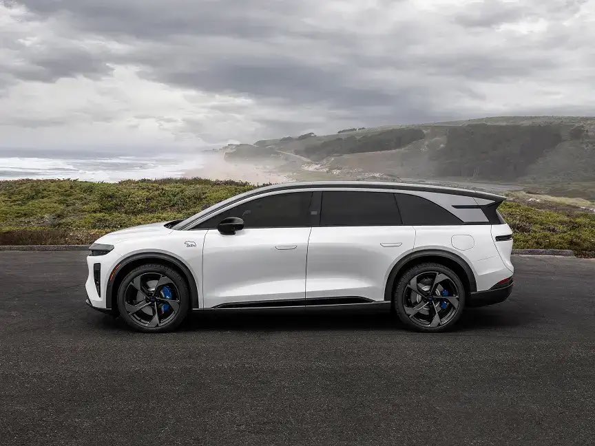 Lucid 发布高性能七座纯电 SUV Gravity GT-S 配图