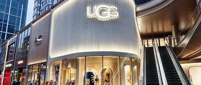 UGG大力推广千元凉鞋以推动四季化转型，但市场反响平平 配图
