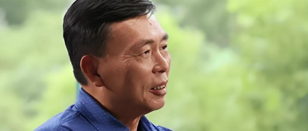 段永平减持泡泡玛特，持仓比例降至5.55% 配图